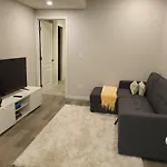Modern 2 Bed Urban Retreat